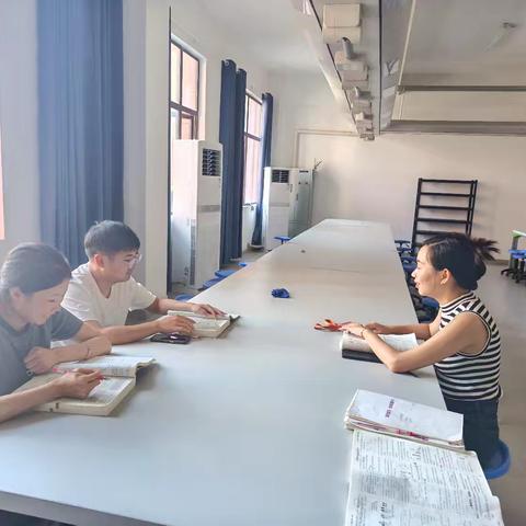 聚焦复习，助力学生冲刺高考