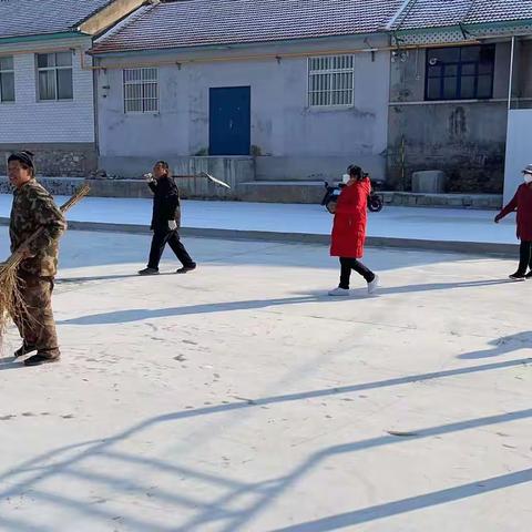 新店子村：以“雪”为令，自发吹响扫雪集结号