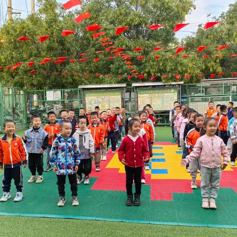 🍁 光影拾秋—定格美好 😊 ﻿小太阳第一幼儿园大一班十月份总结