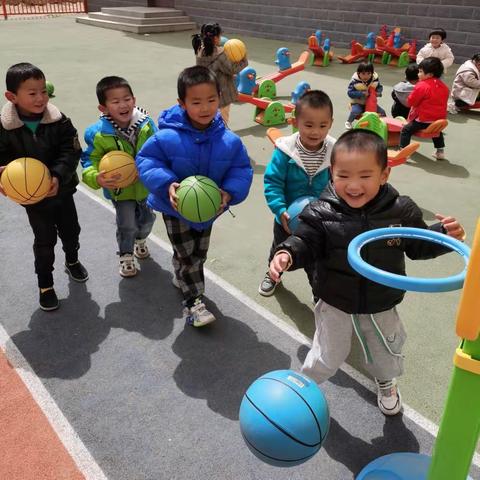 五彩缤纷的快乐——都兰县幼儿园第十分园星星班一周精彩回顾