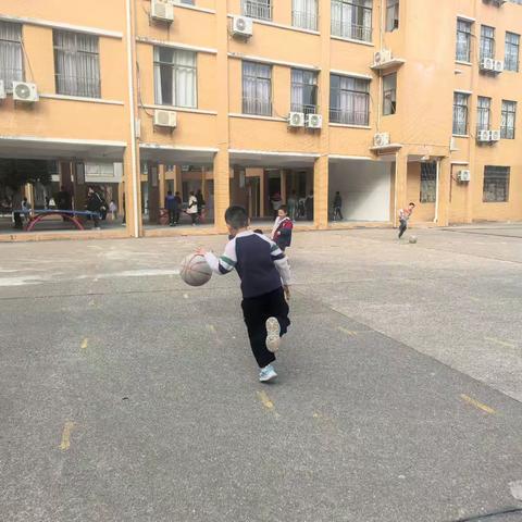 篮球班期末教学成果展示