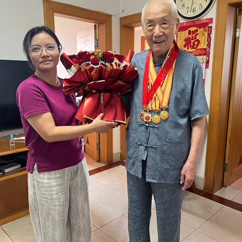 【苏电心桥】赓续红色血脉  致敬抗战英雄-国网盐城公司走访慰问抗战离休干部