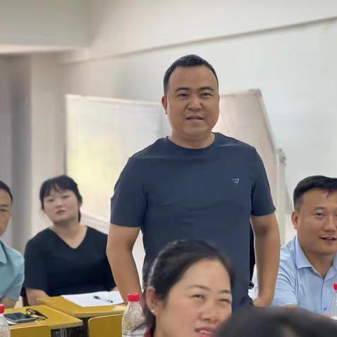 因为热爱，所以坚守

——记泸溪县潭溪镇中心小学最美乡村教师杨磊老师