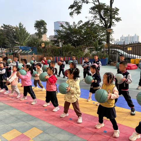 金秋十月    热烈启航——海涵幼儿园花田班十月总结