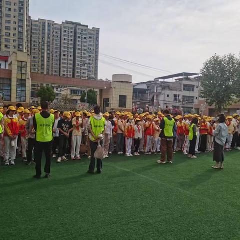 探历史之美，筑科技之梦 ——六一班赴安康科技馆与博物馆研学旅行