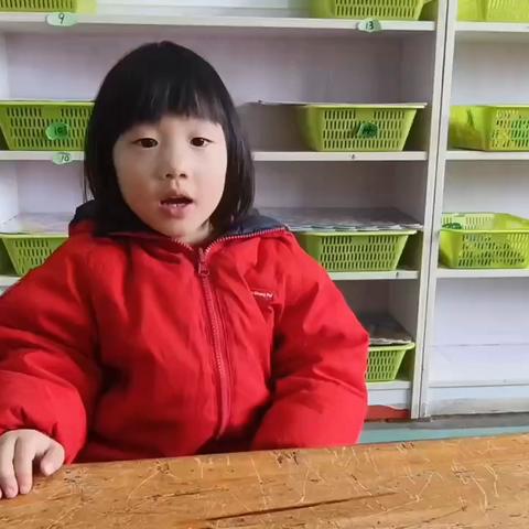 邳州市八路格林幼儿园。中二班马晨轩送给爷爷奶奶爸爸妈妈感恩节告白！