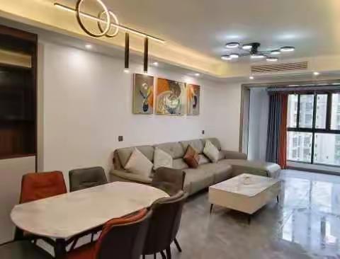 中粮华府8楼.4室2卫，精装全家具电器，空调2台，小高层，1800月，电话，666198