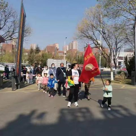 萌娃走进大警营    争做烈火小英雄