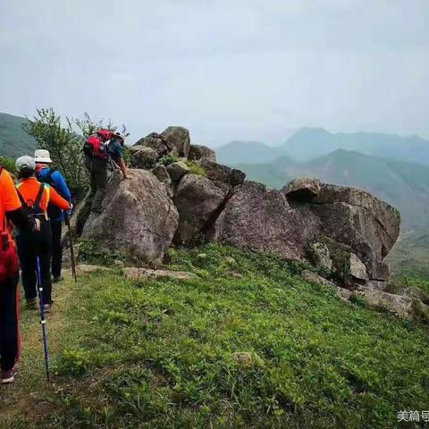 徒步铁匠峰