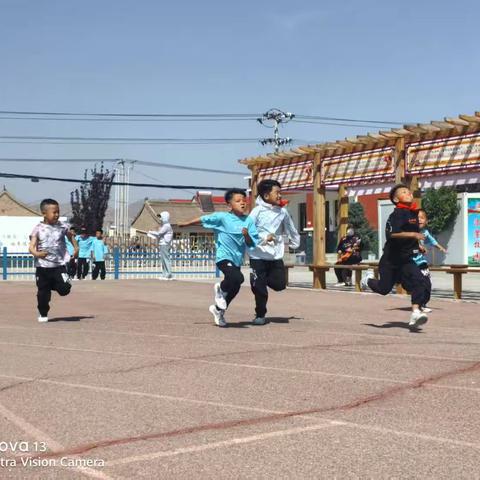 王团镇前红完全小学“牢记党的教导，争做强国少年”庆六一趣味运动会及少先队新队员入队仪式