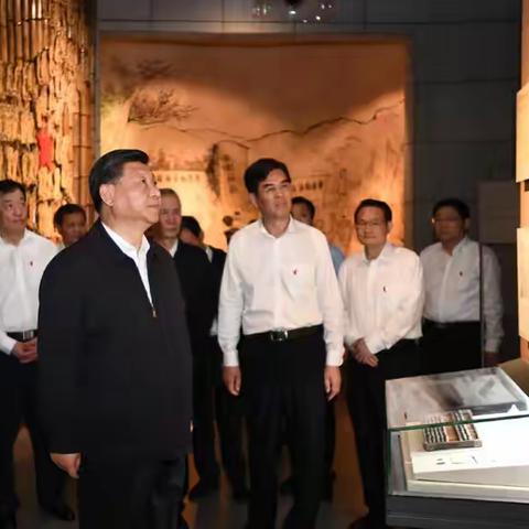 铭记苏区精神，唱响青春乐章