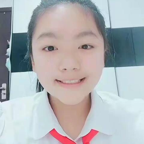 同兴小学美文推荐官   杨恩熙