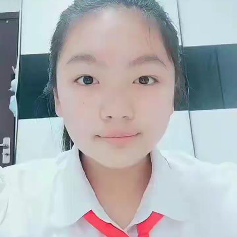 同兴小学美文推荐官  杨恩熙