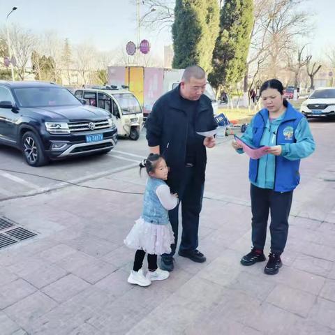 网格员入户送“平安” 禁毒宣传“零距离”