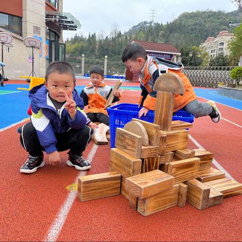 新蒲实幼小三班5月主题课程 致家长——封信