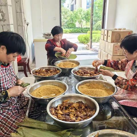 粽香传情迎端午，邻里欢聚暖人心 ——碧桂园柏悦华府业委会首场邻里包粽活动暖心启幕