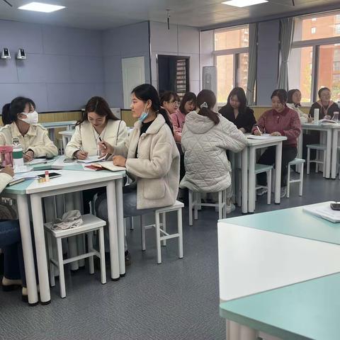 反思创新课堂 收获专业成长——纺织城小学高科分校艺术工作坊开展主题研修活动纪实