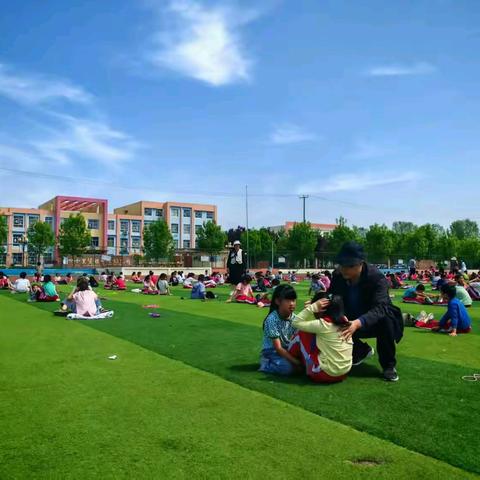 领航成长 共筑健康 四十里堡镇中心小学领导班子 躬身力行，助力体测提质增效