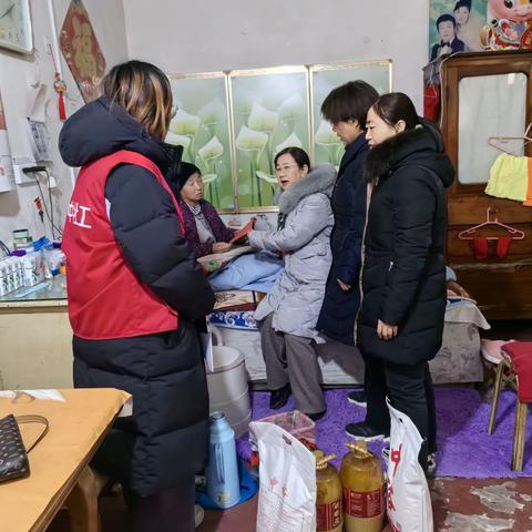 新春送温暖·情意暖人心——大观园街道社工站开展春节前走访慰问活动