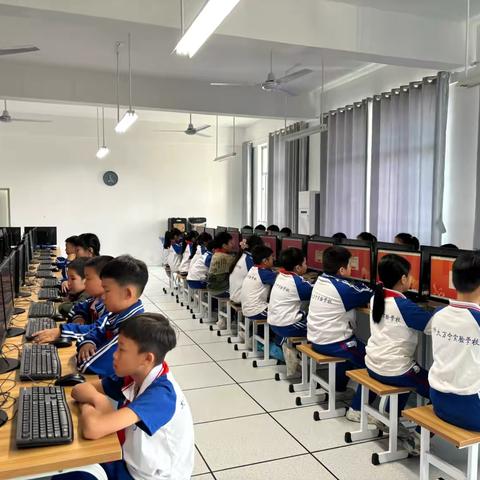 古韵新声，诗梦起航——北师大万宁实验学校小学部古诗词大赛