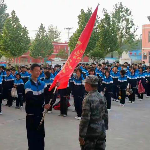 红色研学路  奋进正当时——孟岗镇中心学校举行“传承红色基因  争当时代新人”红旗渠研学实践活动