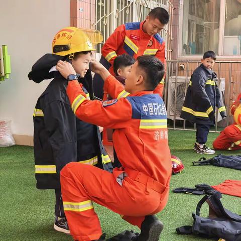 青年文明号丨安全进校园，消防伴“童”行