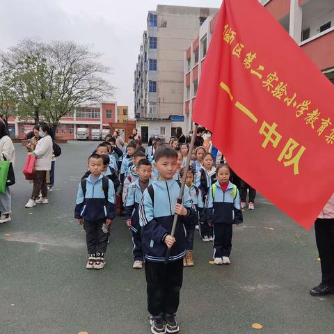 传红色基因，看绿色家园