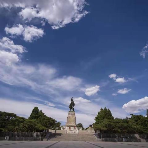 缅怀先烈传薪火 学习党史守初心 ——凌河区税务局开展主题党日活动