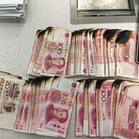 都兰农商银行夏日哈支行暖心兑换“火烧币”为民解忧显担当
