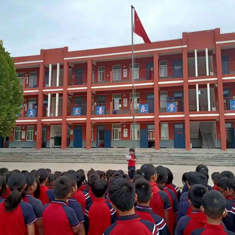 留村寺中心小学：一日常规，六个坚持！