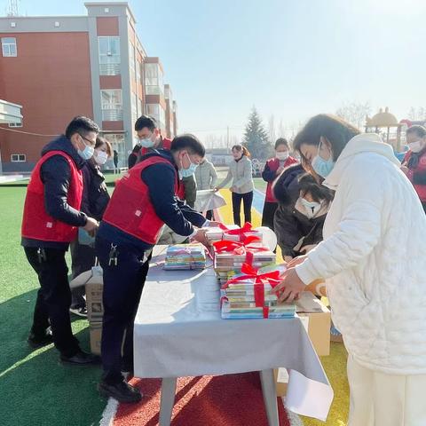 “让爱动起来”助力乡村振兴——暖冬行动走进南寨镇中心幼儿园活动纪实