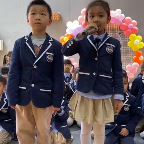 润童幼儿园“让读书成为习惯，让书香满溢校园”大一班主题晨会开幕式