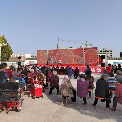 三春集镇开展“黄河大集文艺演出”暨孝善敬老“五为”志愿服务活动