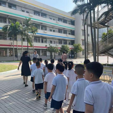 工业中幼儿园联合田家炳小学开展“初探小学，快乐衔接”幼小衔接活动