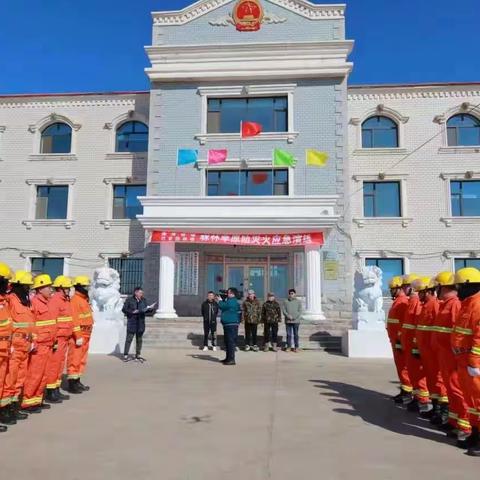 弘扬雷锋精神  培育时代新人