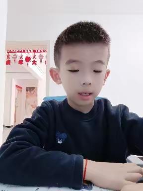 “亲子共读”第五实验小学一年级九班严筠泽