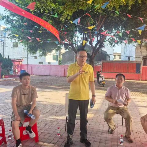 刘安镇镇长走进杨氏祠堂：宣讲渔港建设，动员搬迁工作