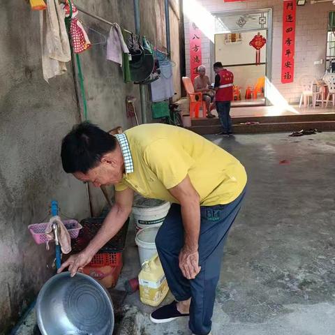 感北社区：入户清隐患，同心防“两热”