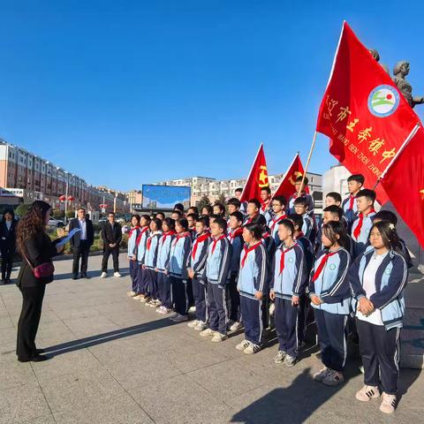 “时代在召唤，红色永传承 ”王奔镇中学十月份主题党日活动