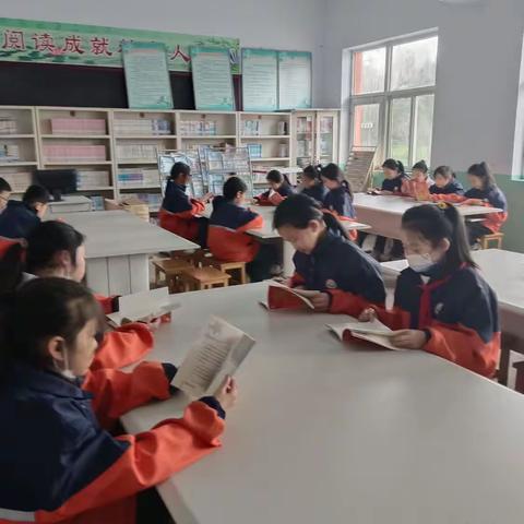 缅怀先烈，展望未来——潞州区黄南小学图书馆开展清明节读书活动