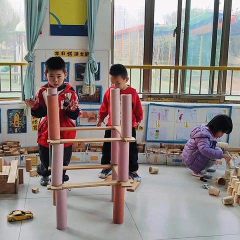 人和街道中心幼儿园中一班建构区持续观察记录——《小鸟的家》