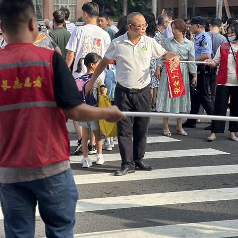 春风十里 不及护学一里