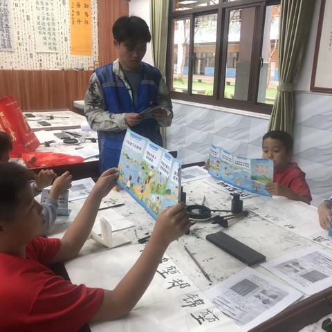 护苗行动 | 团黎安镇委开展防溺水主题宣传活动