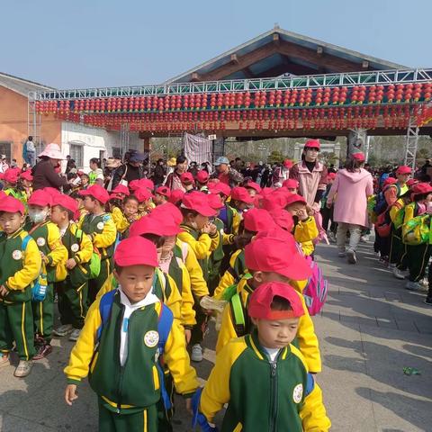 仲兴镇启蒙幼儿园游学活动——《我和动物有个约会》