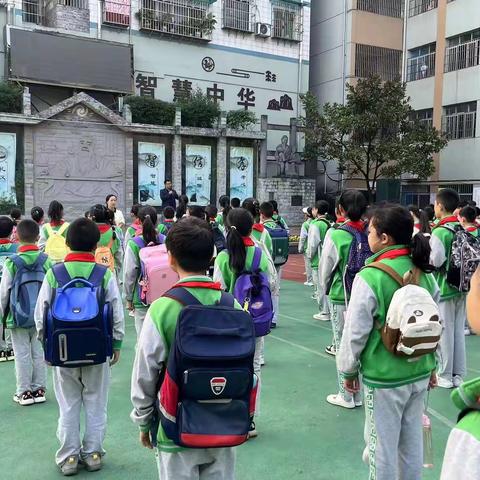 红花岗区第五小学“童心向党寻访红色足迹  儒雅少年传承红色基因”研学实践活动