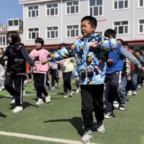 暖心陪伴、将爱延时——刘杖子中心小学延时服务