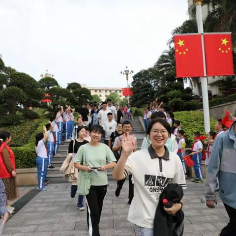 记录怀雅学子高考，我们在这里！