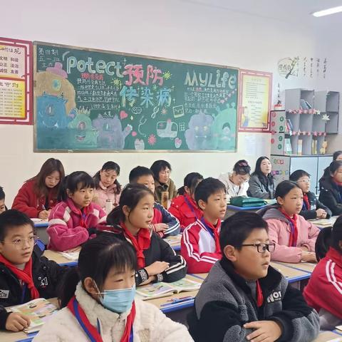 把脉问诊课堂引领 擦亮疑探教学名片—西峡县教研室到城区莲花小学进行教学视导