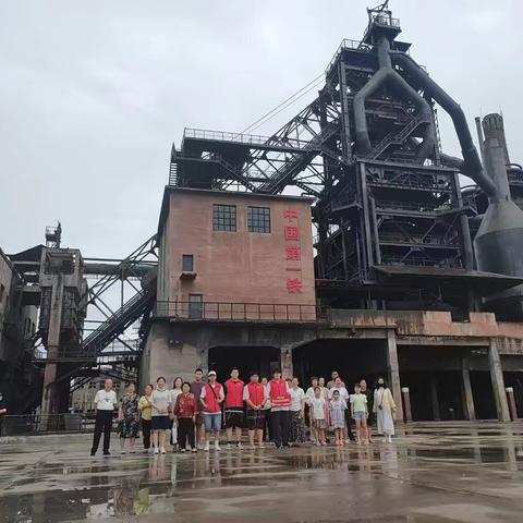 “五老”忆峥嵘少年承薪火红色教育基地参观活动