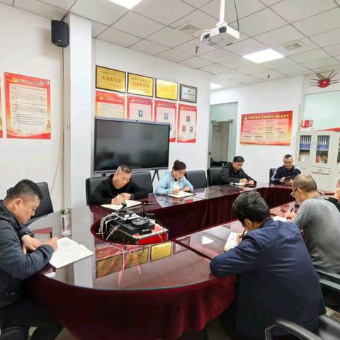 【长延发布】新小寨村开展国庆节消防及防汛安全部署会议